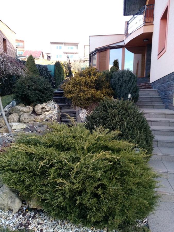 Brezno 2 Izbovy Apartman Sabi Exterior photo